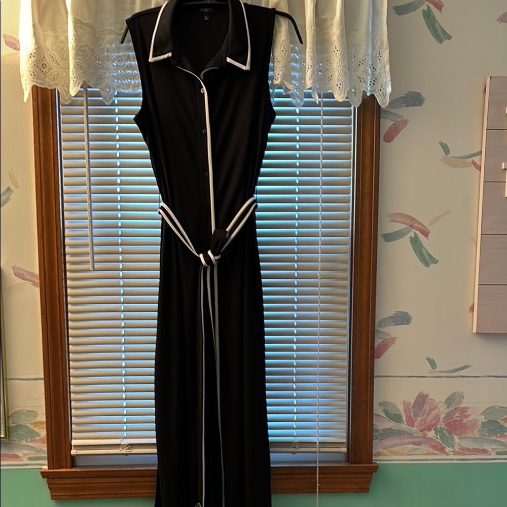 Talbot’s sleeveless shirt dress